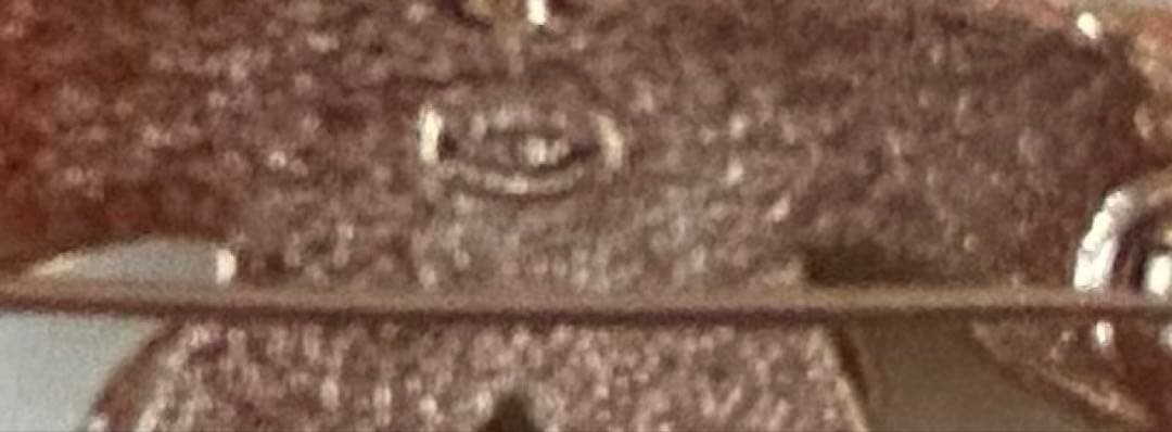 中古　美品　シャネル　ブローチ　ロゴ　ストーン