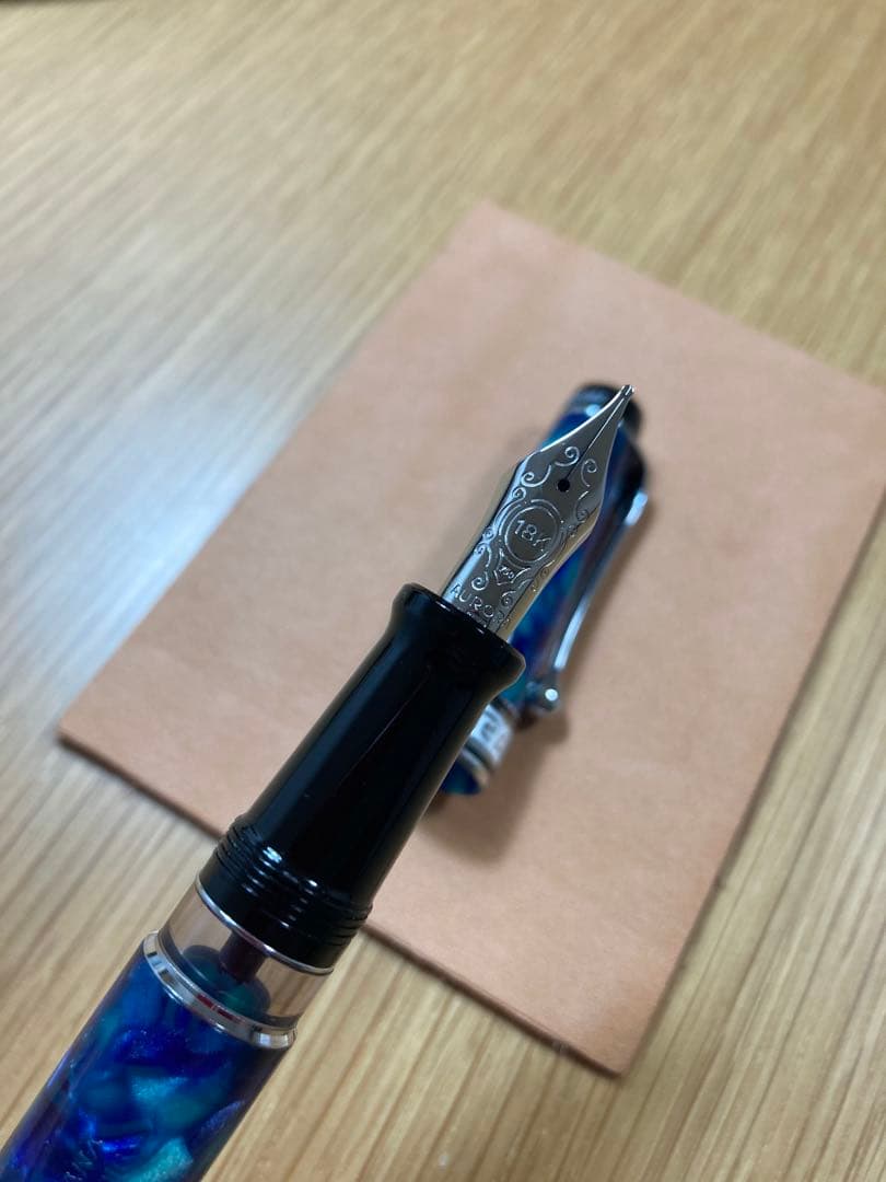 本日限定！新品未使用品！アウロラ　オプティマ　アズーロ　万年筆　18kニブ　B