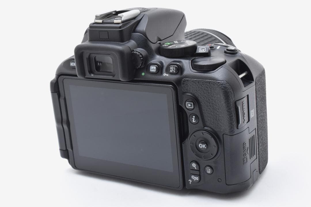 ⭐美品 初心者完全セット！⭐シリーズ最新 Nikon D5600 ⭐一眼レフ