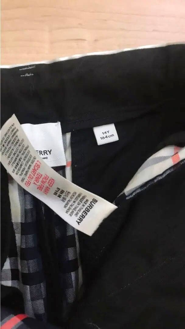 Burberry キッズ　大人細身ならOK 14Y 150cm ショートパンツ