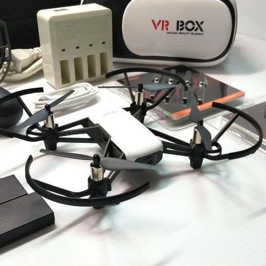 ドローン DJI Tello VR 特別セット