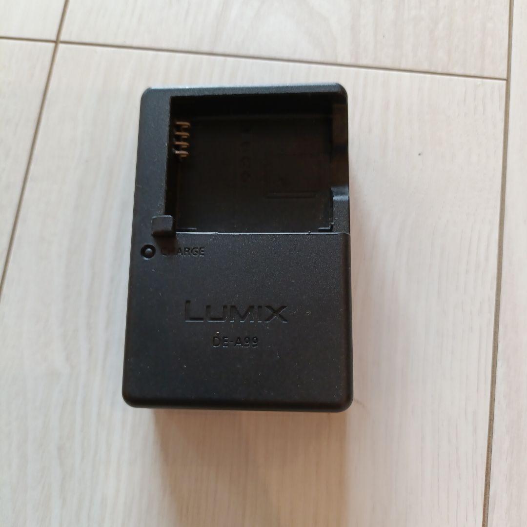 LUMIX GF3 ホワイト 14-42mmレンズ付き