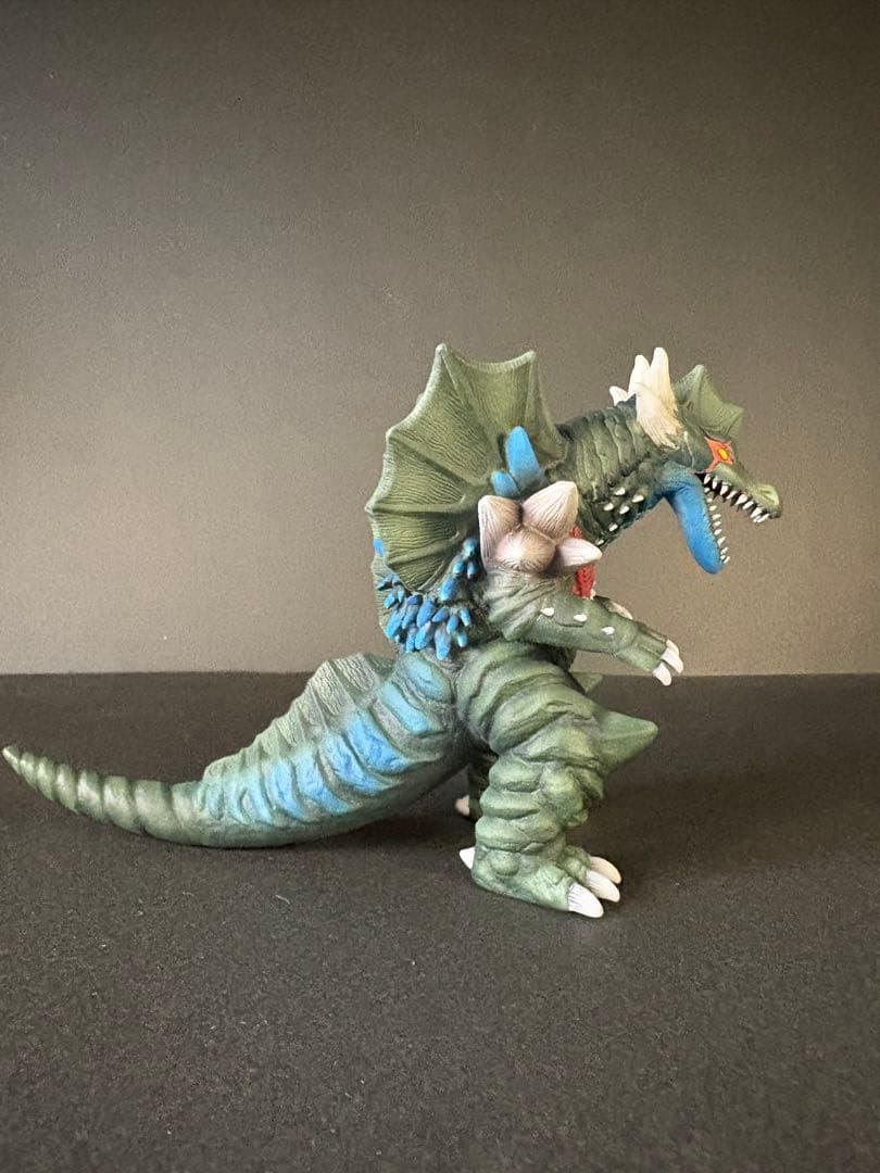 ウルトラ怪獣ソフビ　ガイリュウガ　リペイント完成品