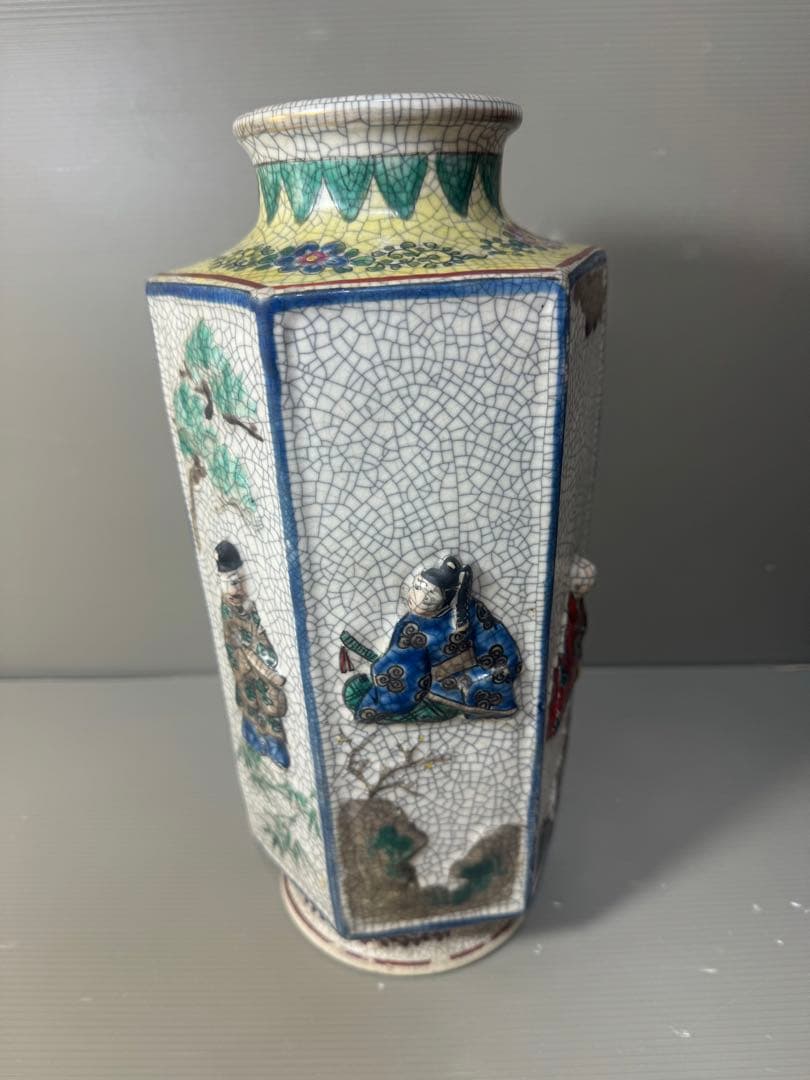 2610 希少　九谷焼　古九谷　ヒビ焼六歌仙人錦工入　六角花瓶　時代物