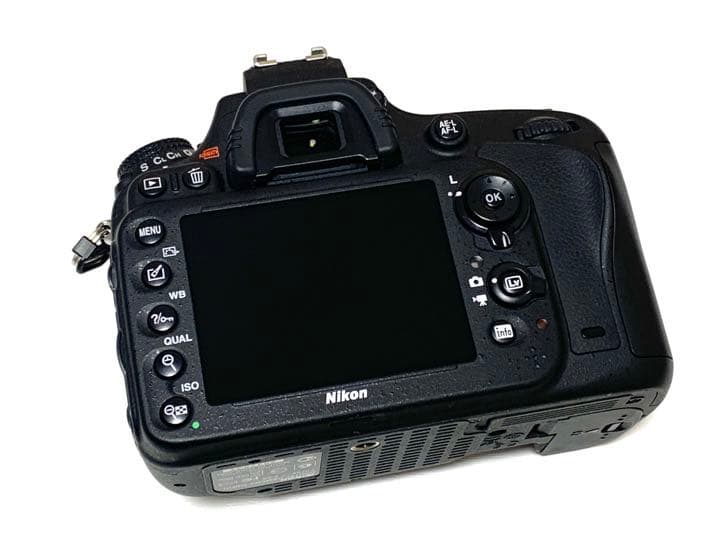 ◎撮影数5950回以下☆Nikon D600 ボディ　希少美品　FXフルサイズ