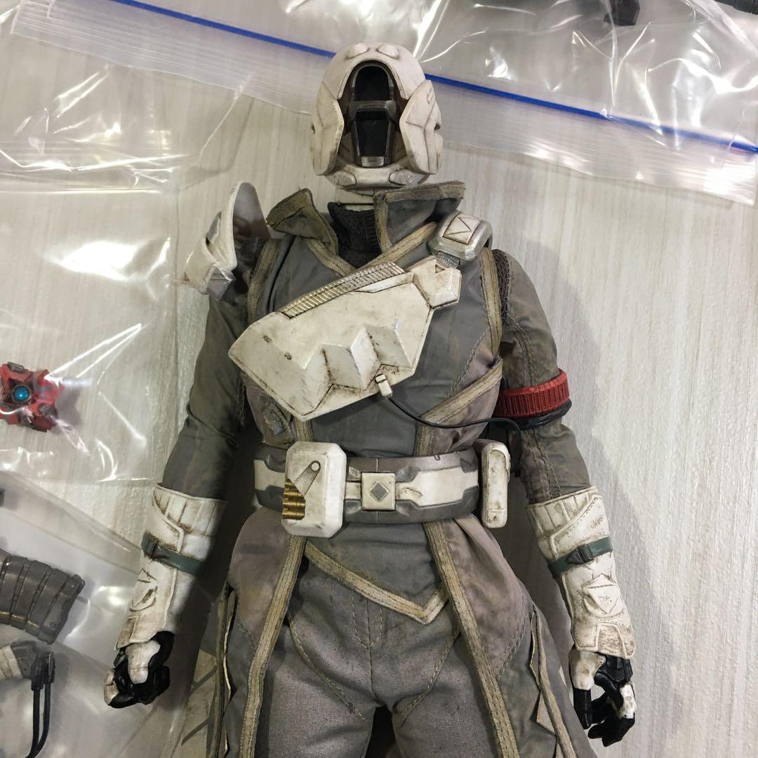 Three zero Destiny Warlock ディスティニー フィギュア