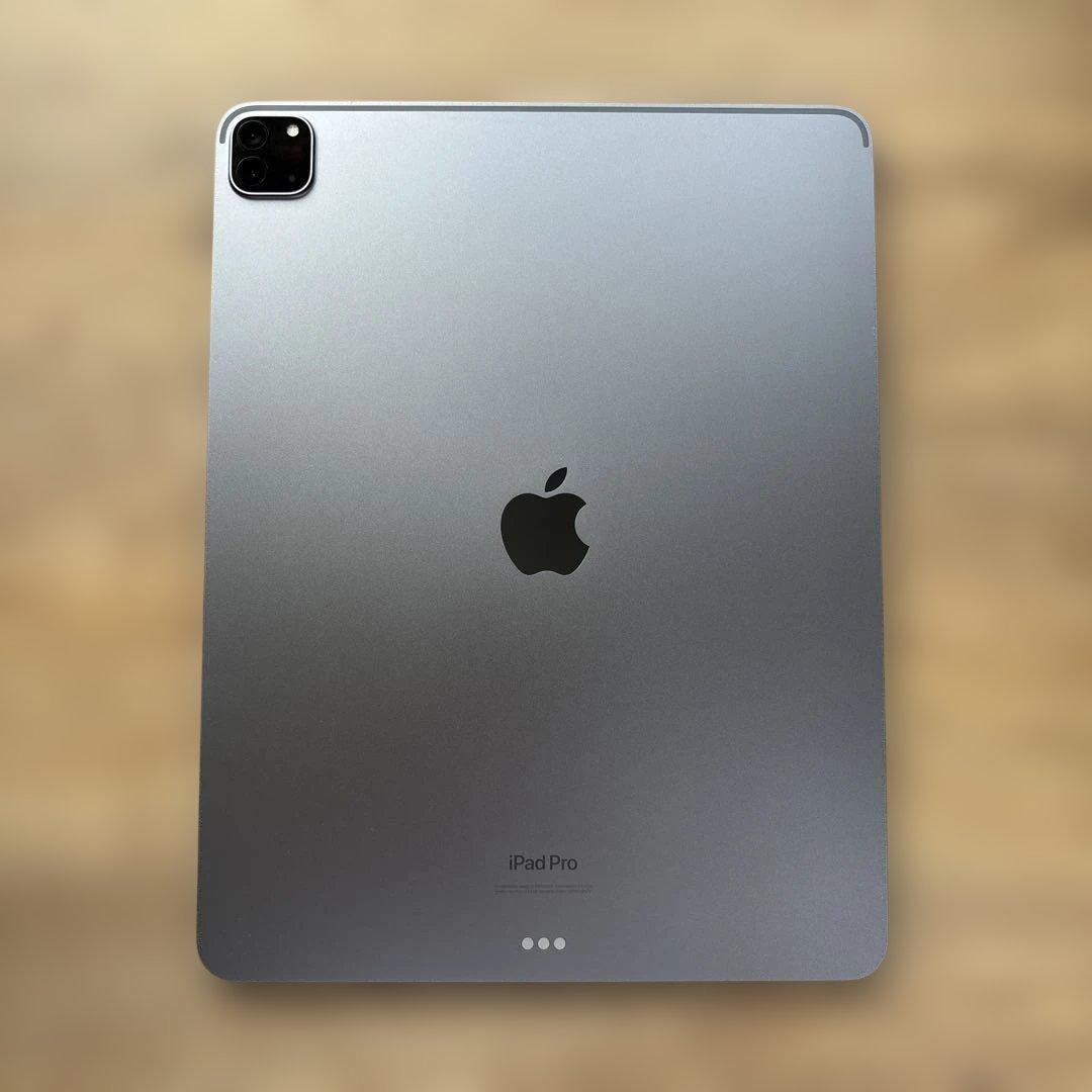 Apple iPad Pro 12.9インチとiPhone15のセット