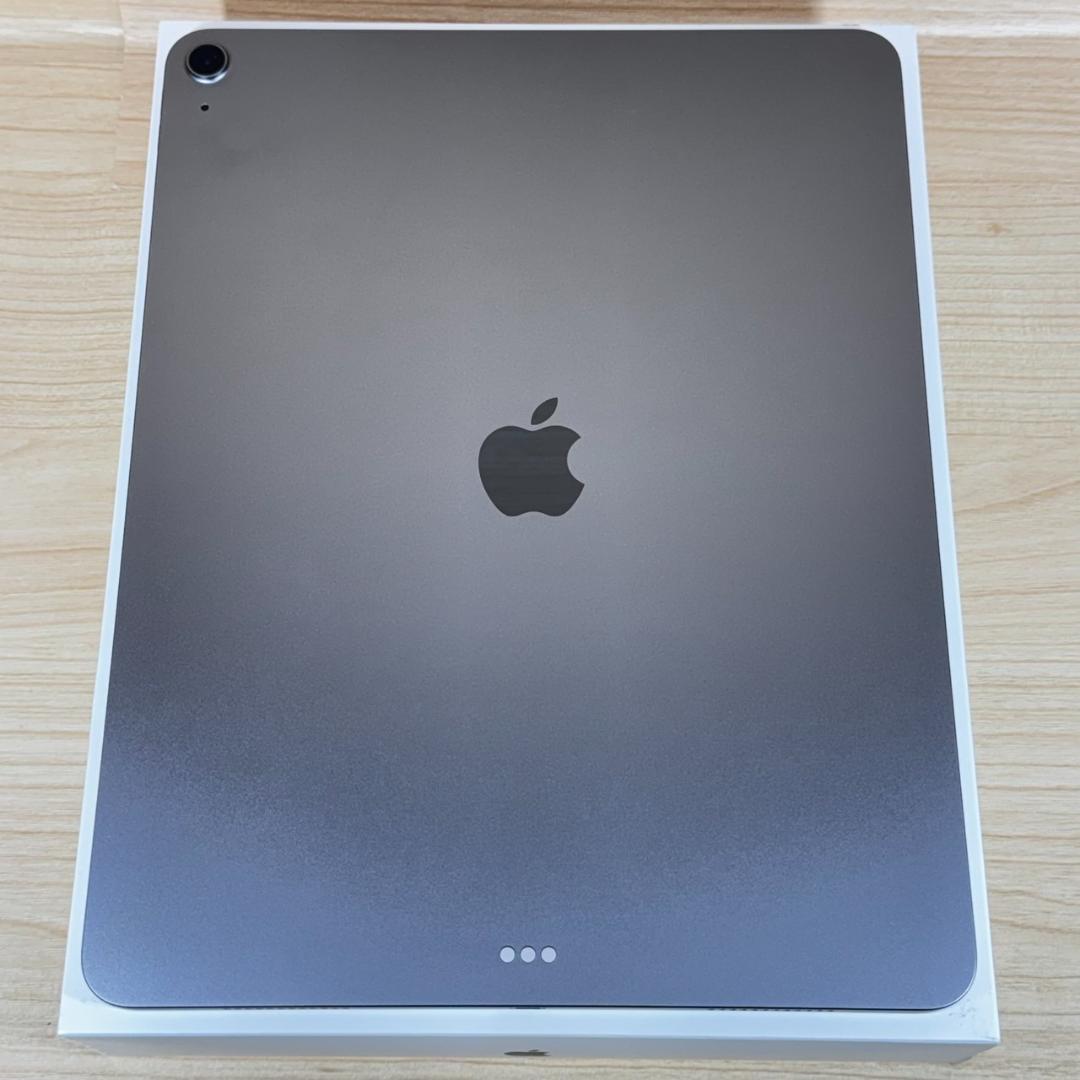 P252 未使用に近い iPad Air M3 13インチ 512GB おまけ付