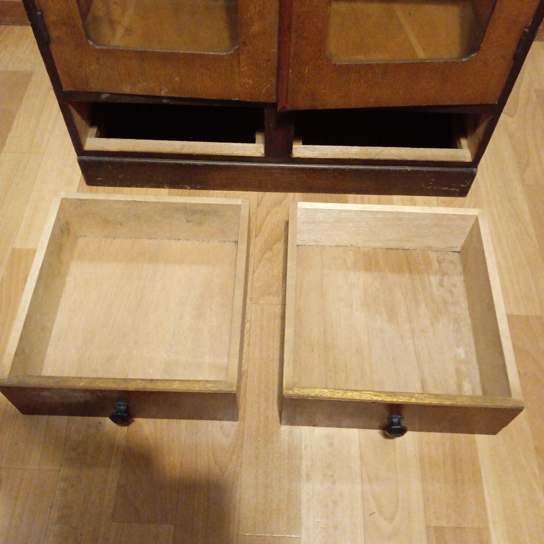 ガラスキャビネット　昭和レトロ　ガラス棚　小引き出し