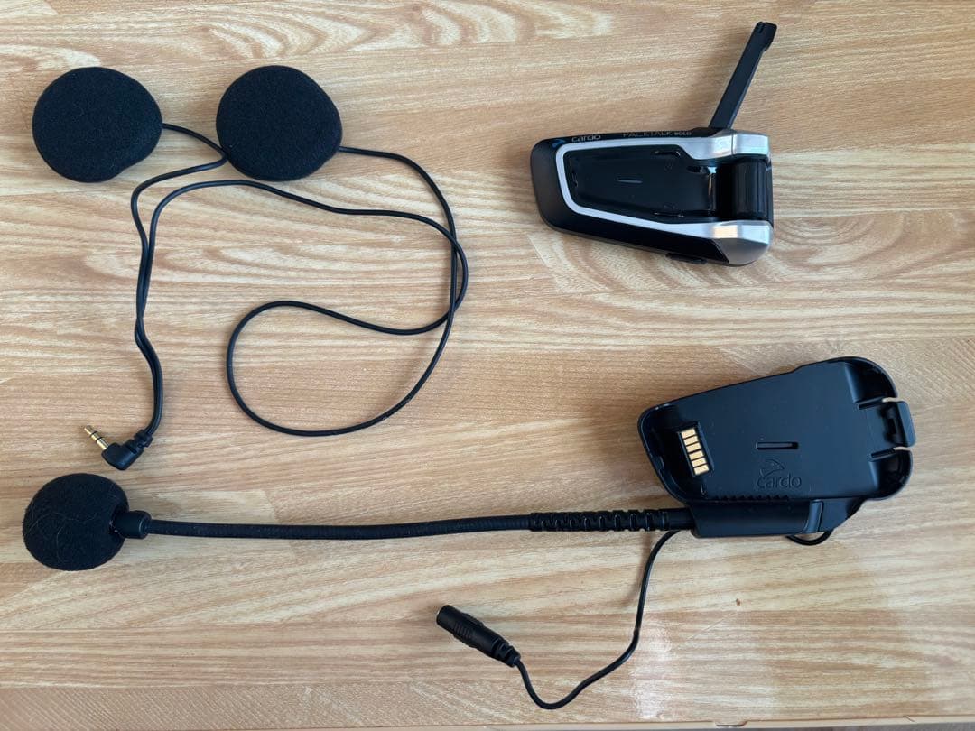 Cardo PackTalk Bold Bluetooth インターコム