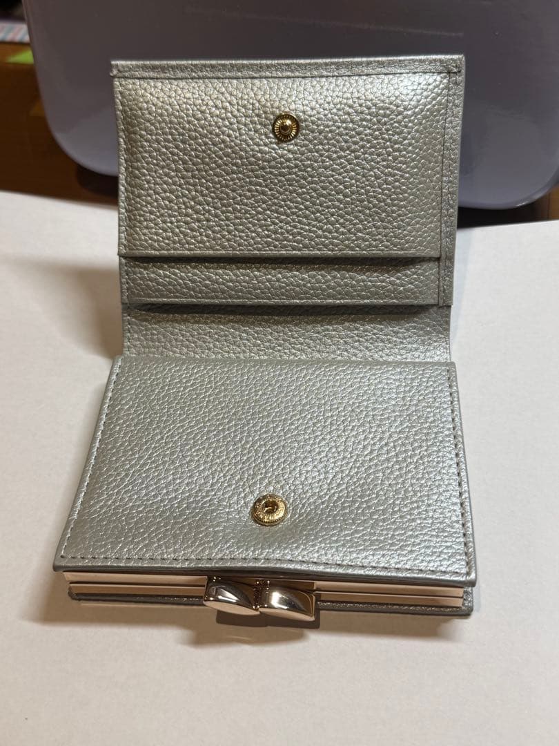 皇居　シルバー　二つ折り　がま口　財布