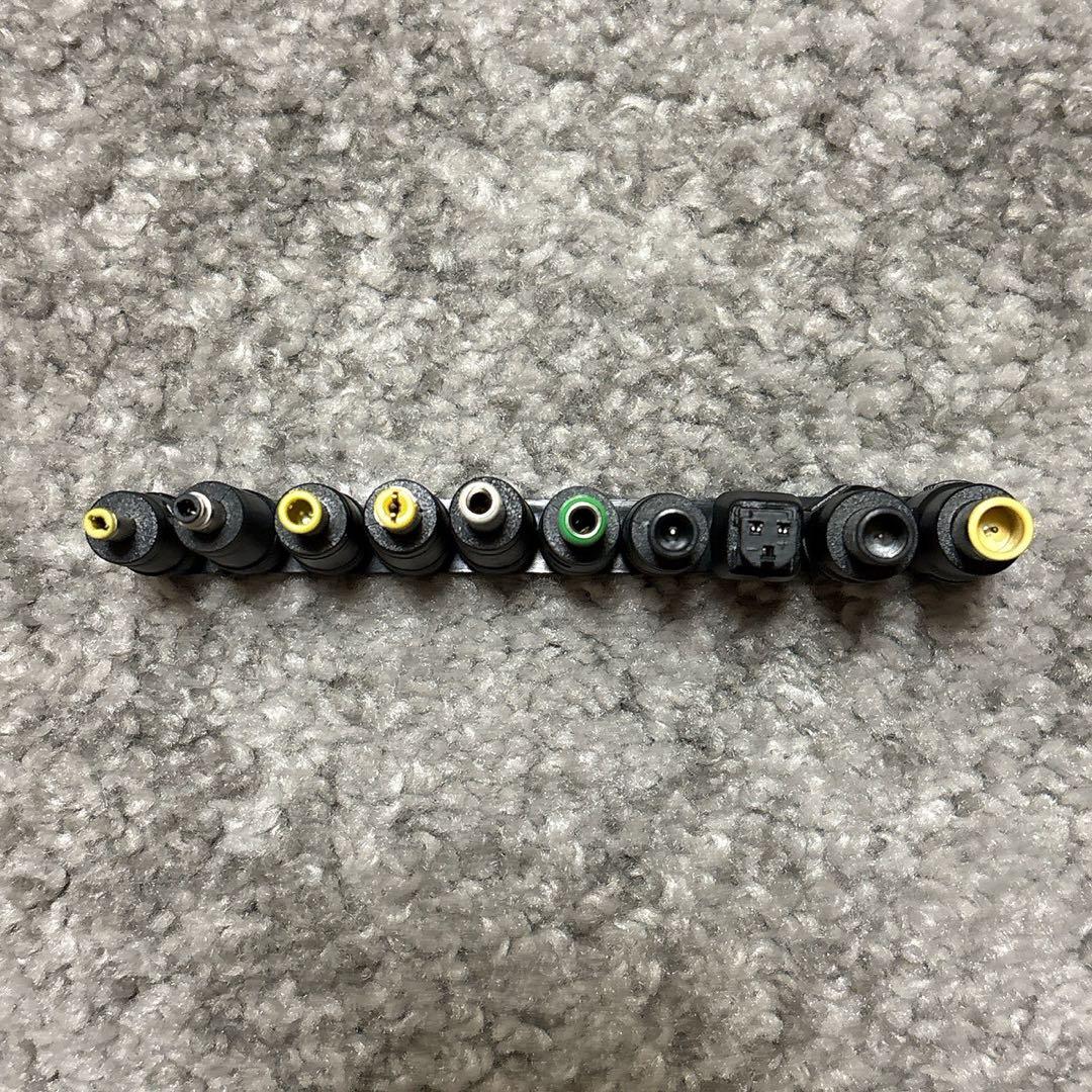 80 ソーラーパネル60w 約1.4kg 収納時16×29cm 急速充電