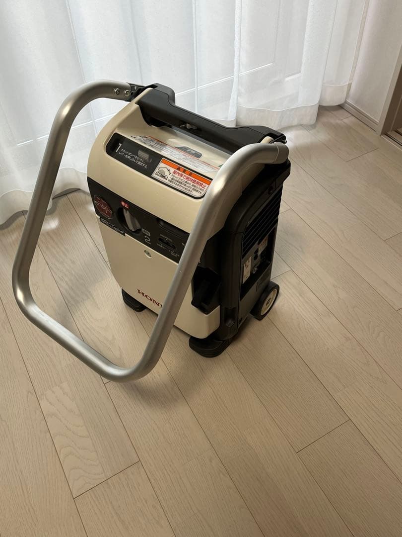 ケ*ン様 【ホンダ】 カセットボンベ式インバータ発電機 エネポ （EU9iGB）