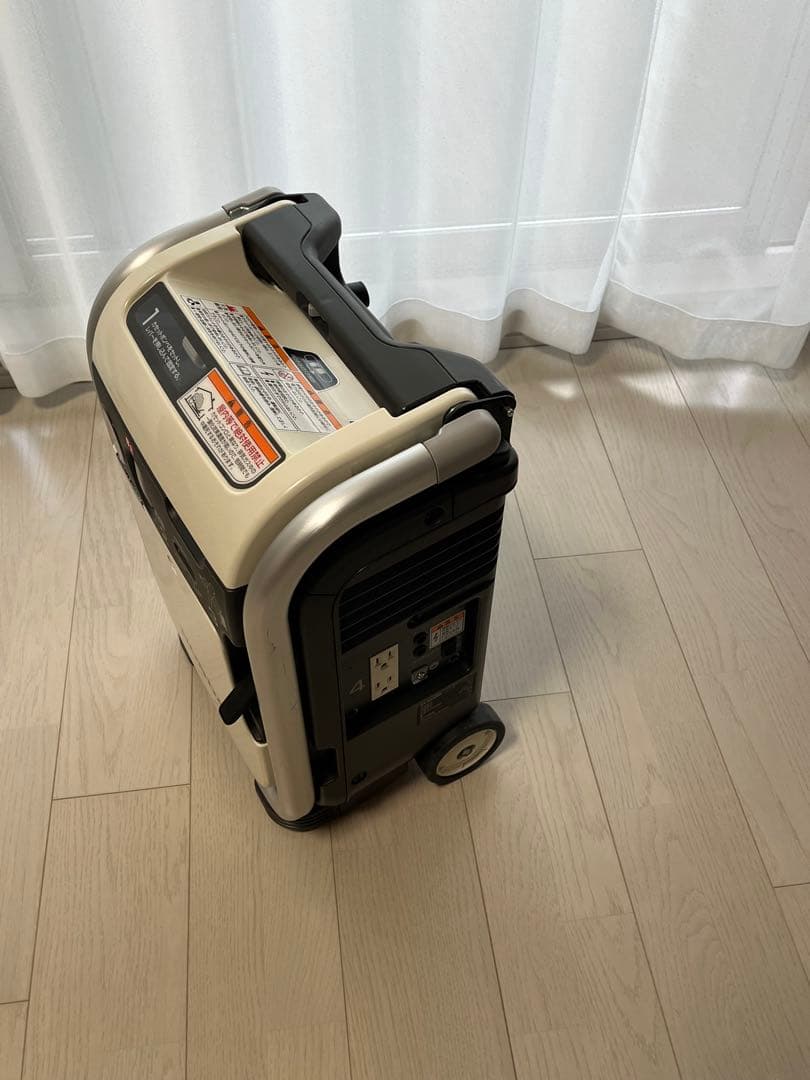 ケ*ン様 【ホンダ】 カセットボンベ式インバータ発電機 エネポ （EU9iGB）