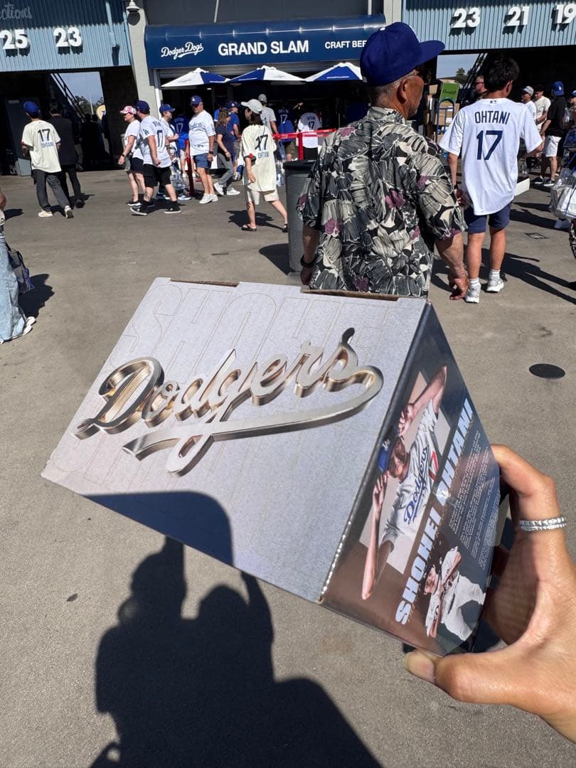 大谷翔平　50/50 バブルヘッド　来場者限定　スタジアム配布　冊子付