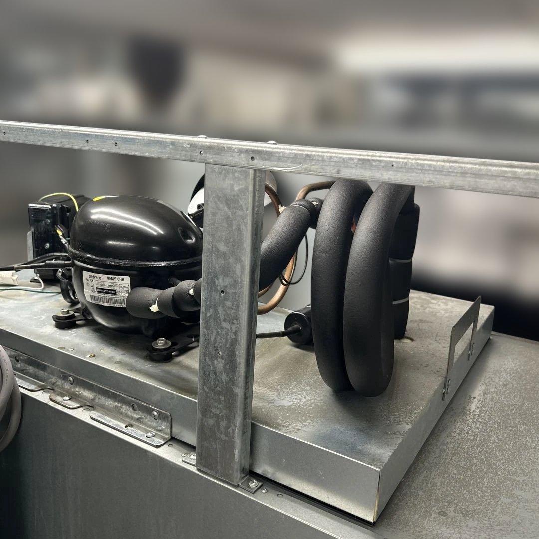 6301【美品】2020年製 JCM 業務用タテ型冷蔵庫 JCMR-1265-I