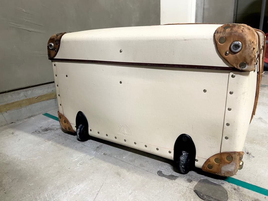 【定価45万円程】◆グローブトロッター人気のアイボリー/革バンド破れ