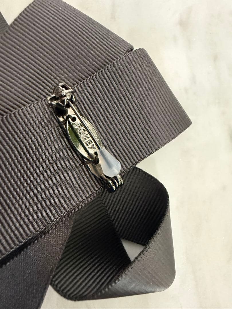 美品★FOXEY/フォクシー ブローチ リボンワルツ ラインストーン