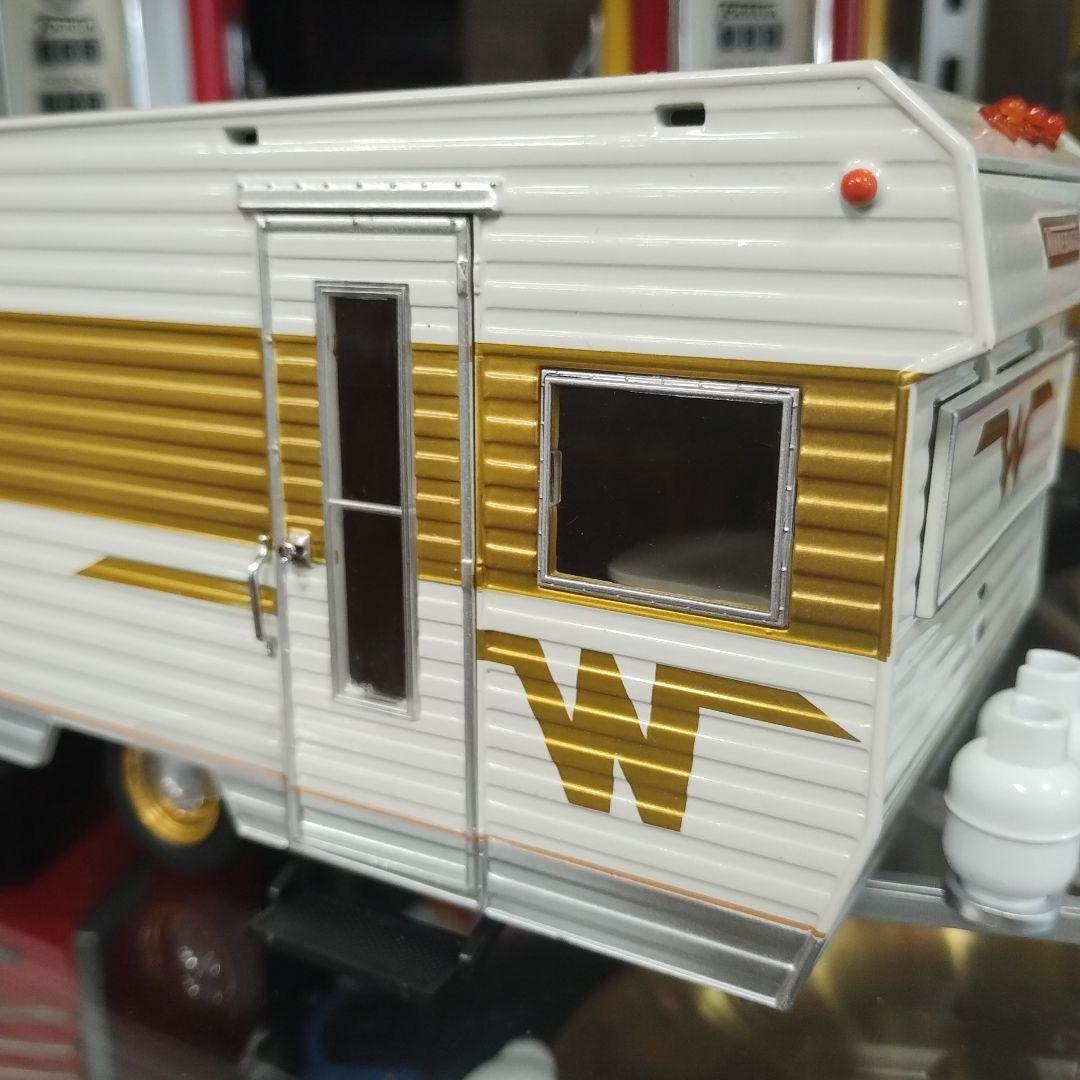 グリーンライト　winnebago　ウィネベーゴ　トレーラー　ミニカー　1:24