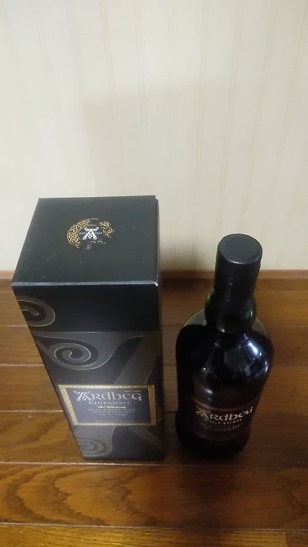 Ardbeg Uigeadail ウイスキー ボックス付き