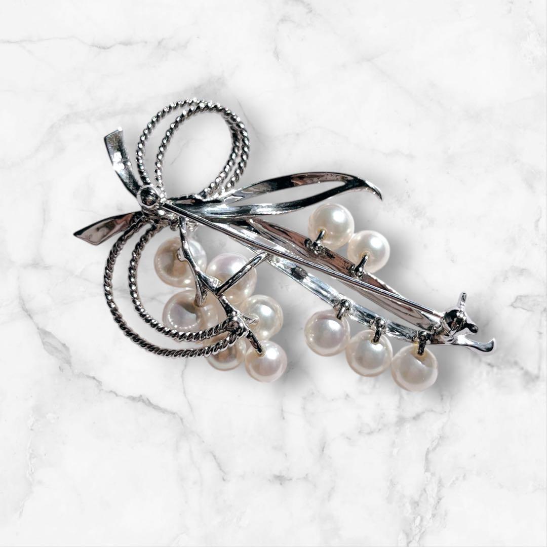 【美品★ケース付】MIKIMOTO パールブローチ リボン シルバー あこや真珠