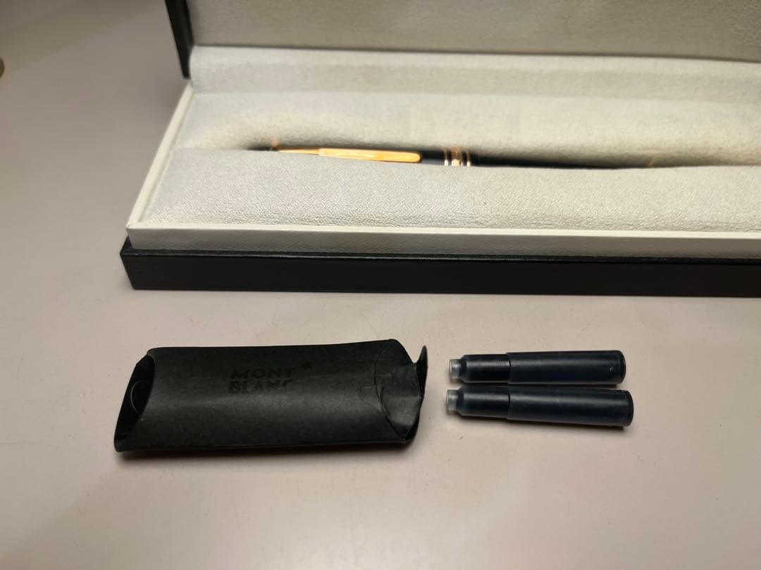 MONTBLANC 万年筆 専用ケース付き