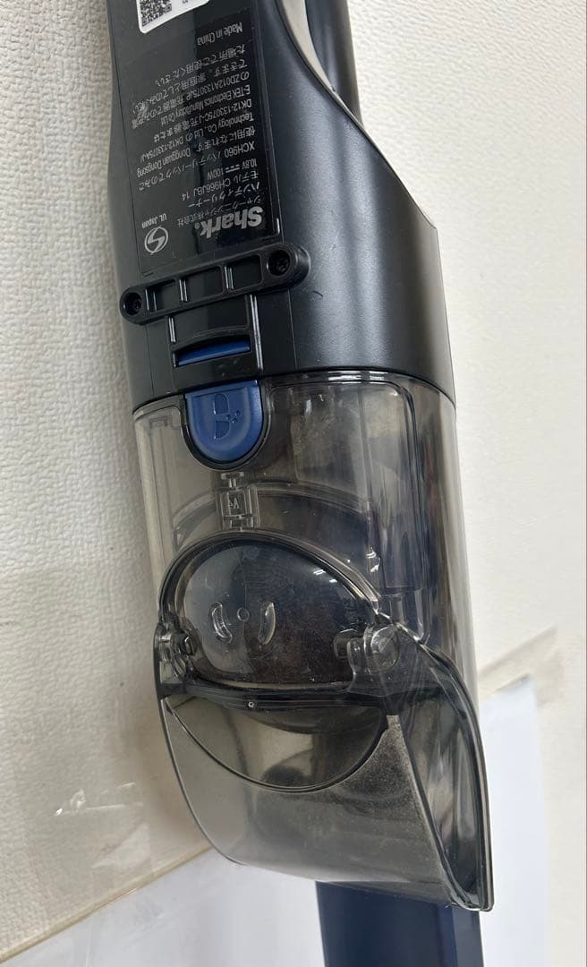 Shark サイクロンスティッククリーナー CH966JBJ