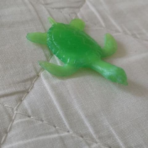 かめ ゴムフィギュア