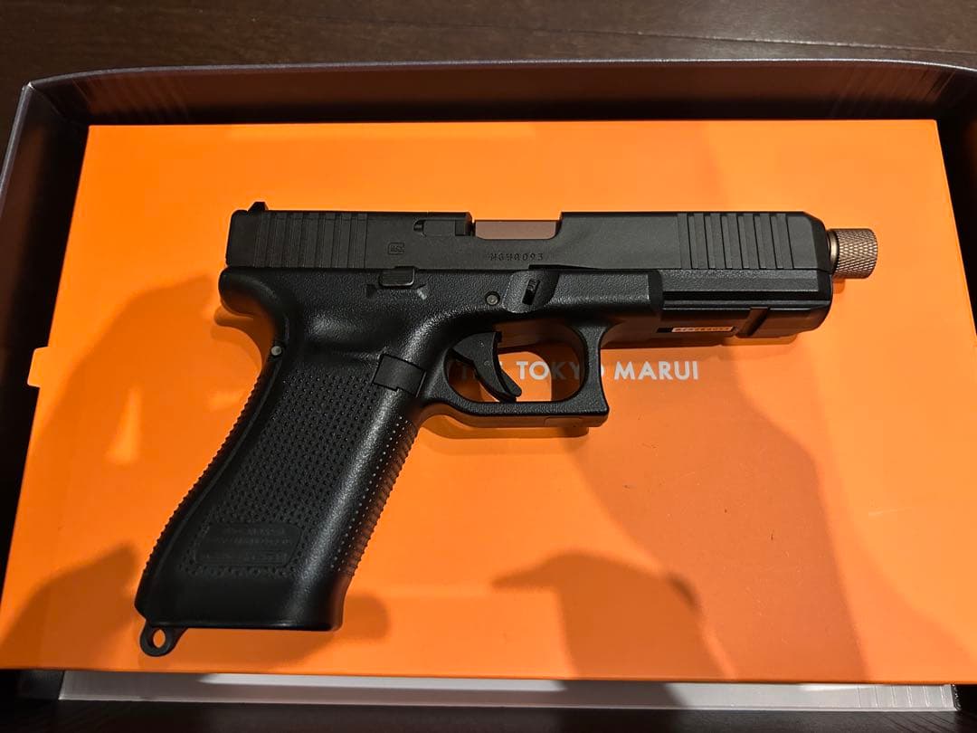 東京マルイ G17 Gen5 カスタム マガジン4本付き