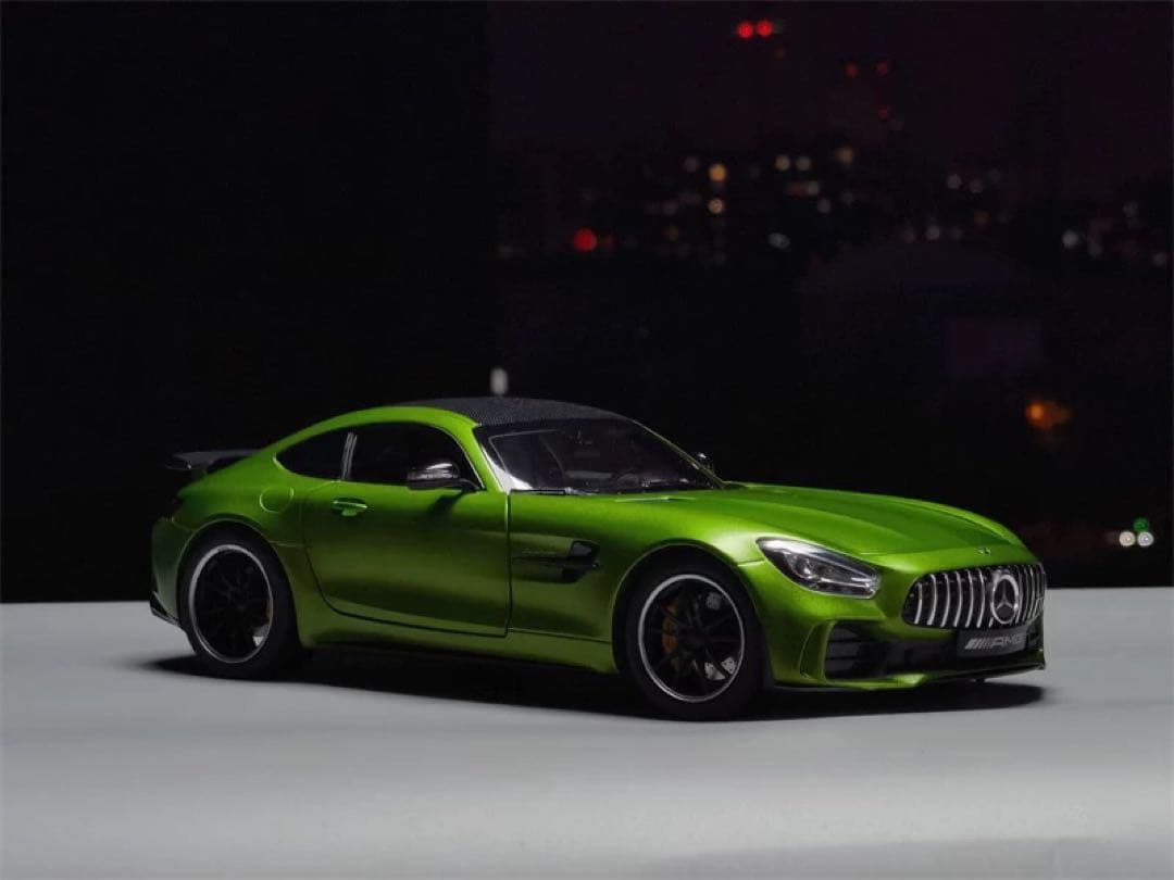 【希少】Mercedes-AMG GTR 1/18 AMG マットグリーン正規品