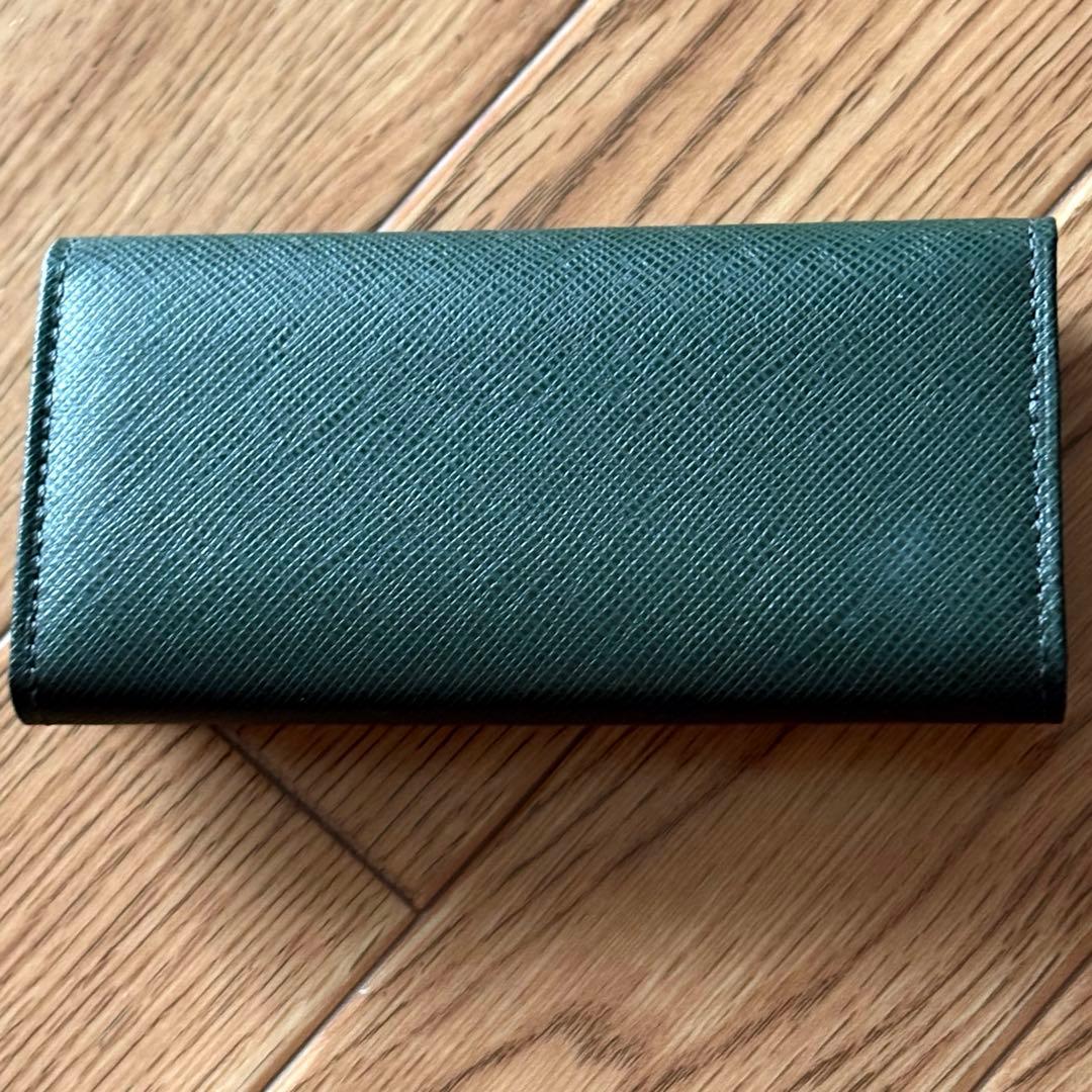 Burberry キーケース FN5504 GE78カーキ