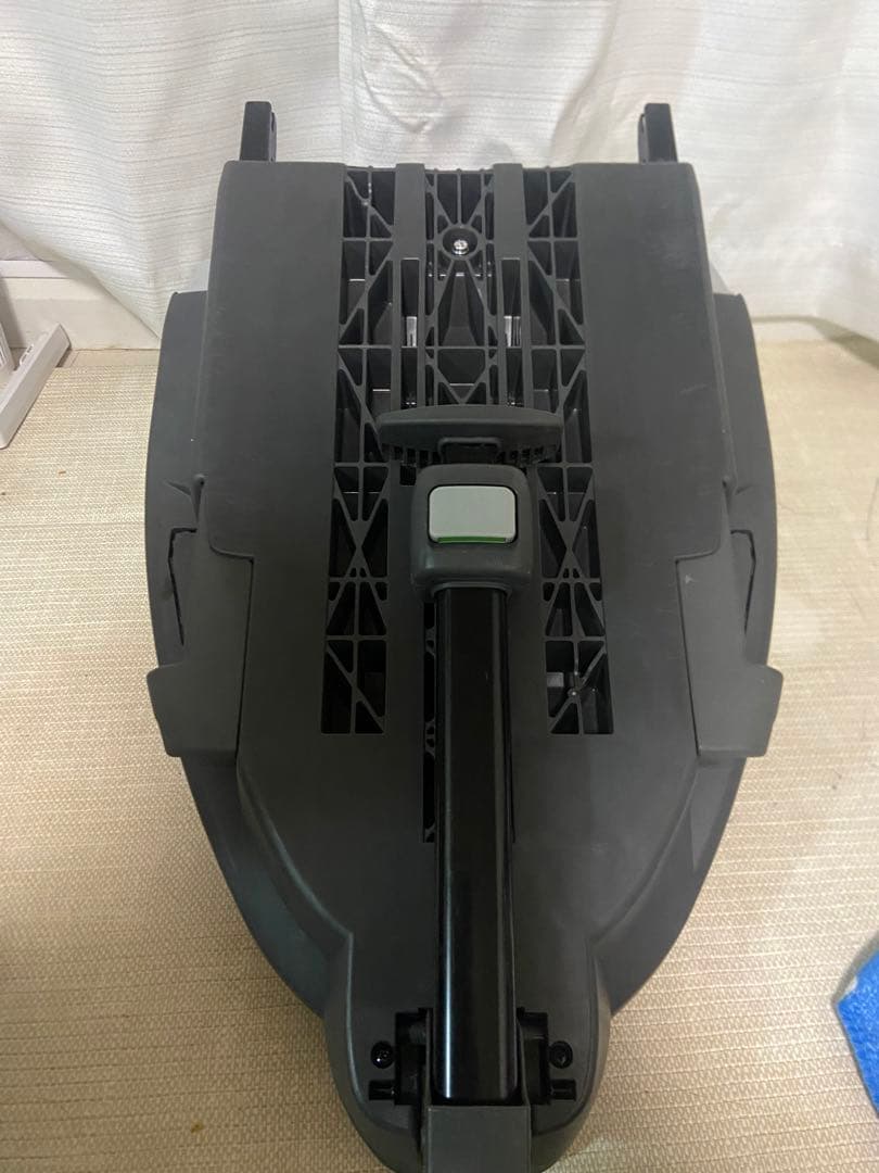 コンビ ホワイトレーベル The S plus ISOFIX エッグショック