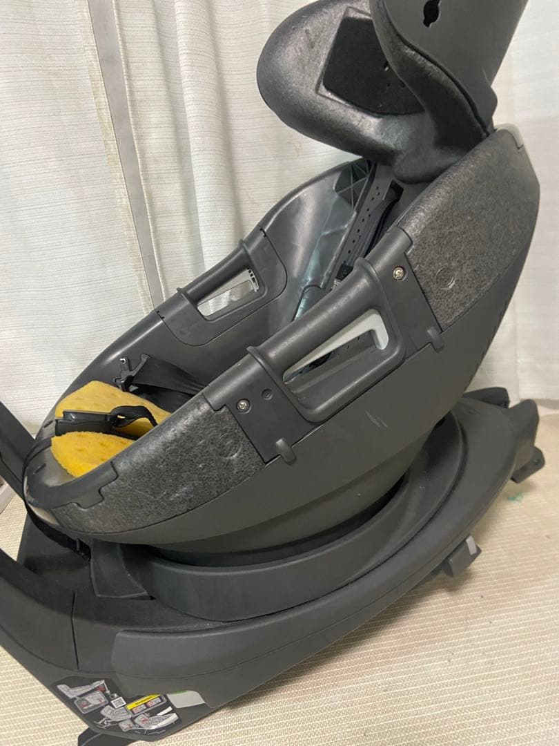 コンビ ホワイトレーベル The S plus ISOFIX エッグショック