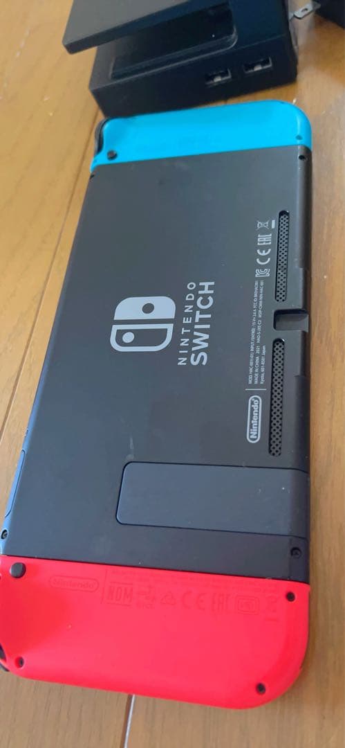 ☆【ジャンク品】Nintendo Switch 本体 青/赤 Joy-Con