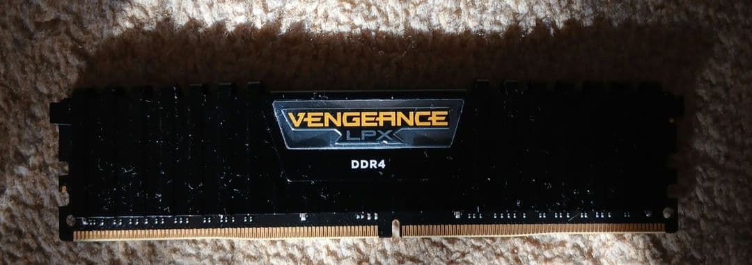 そ*う様 Vengeance LPX 16GB DDR4 3000MHz　8GB