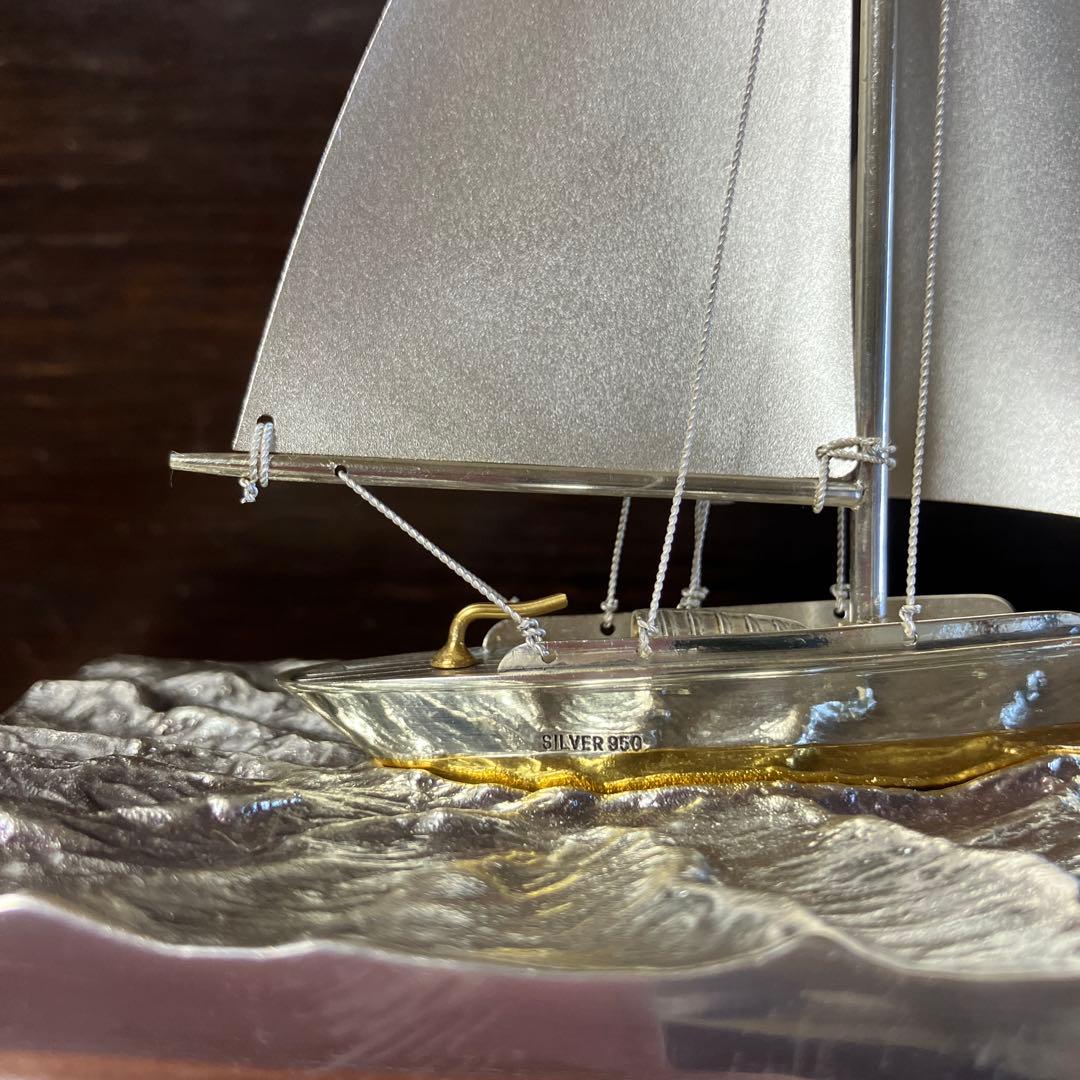 シルバー950 SILVER 銀製　帆船　ヨット　置物　ガラスケース入り