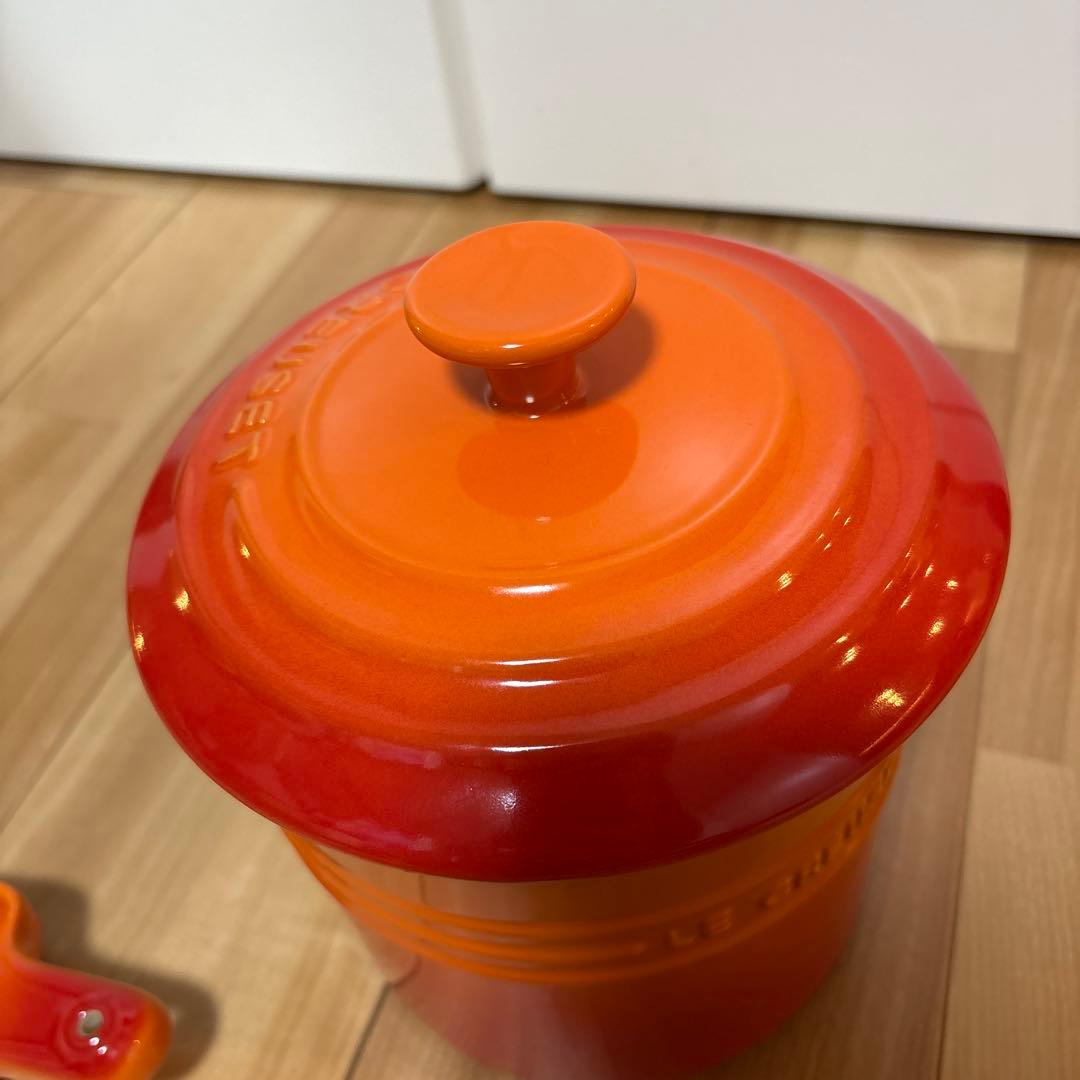 LE CREUSET ペット用フードボール コンテナ
