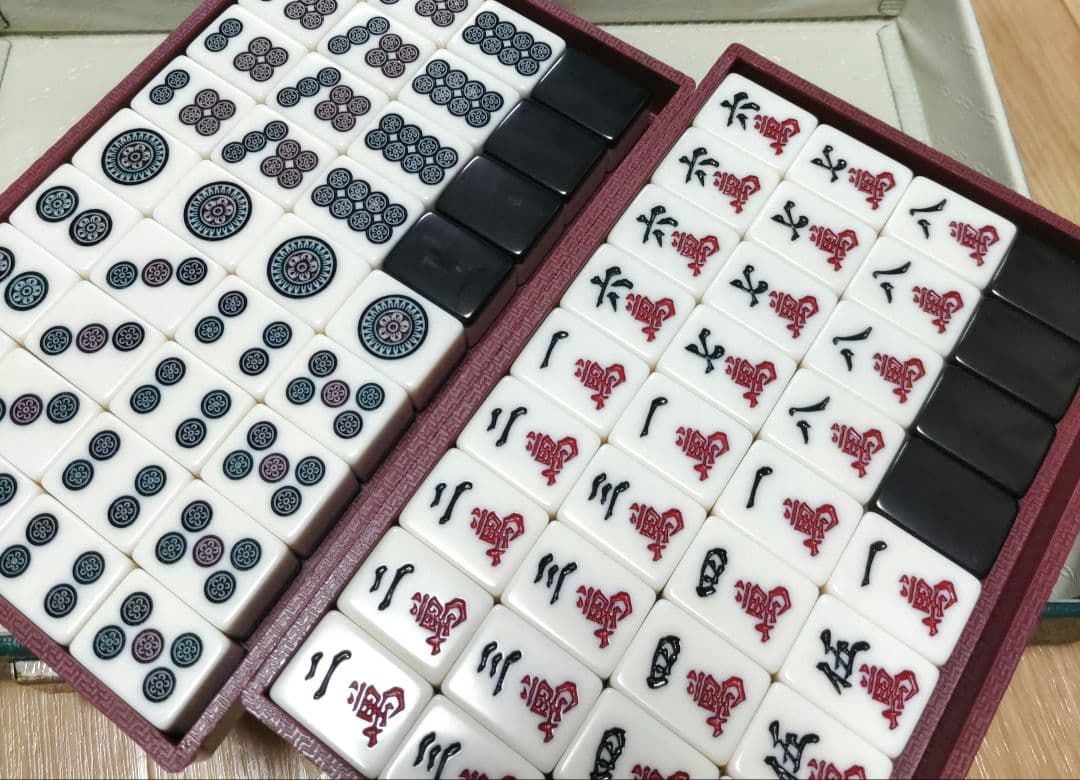 ★希少★背黒★ ミズノ丸一「ゆり」麻雀牌（MVC印）