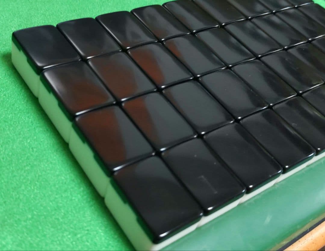 ★希少★背黒★ ミズノ丸一「ゆり」麻雀牌（MVC印）