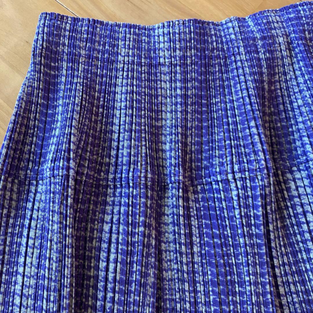 PLEATS PLEASEスカート