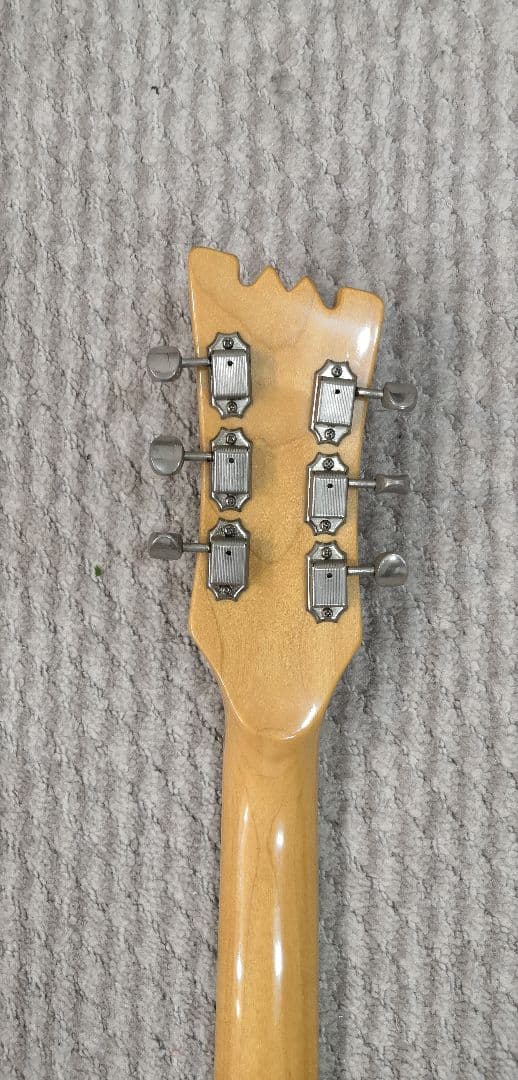 モズライトエレキギター白 専用ハードケース付き