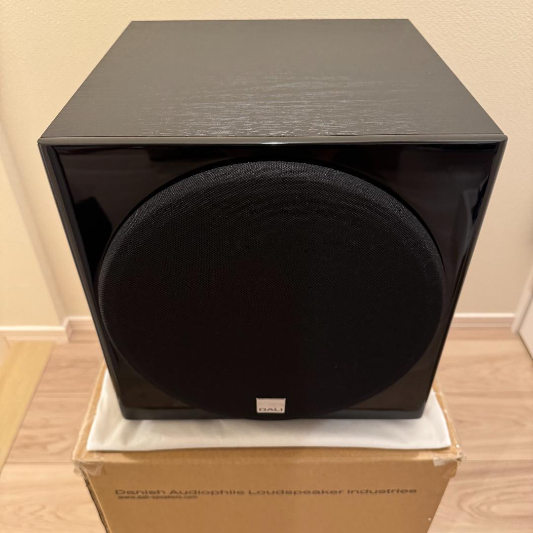 超美品 DALI SUBE9F サブウーファー 別売グリルカバー付属