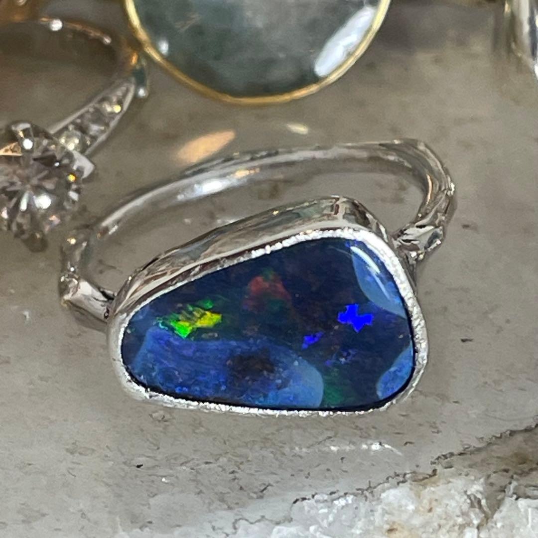 ハンドメイド　シルバー925 　シルバーリング ボルダーオパール