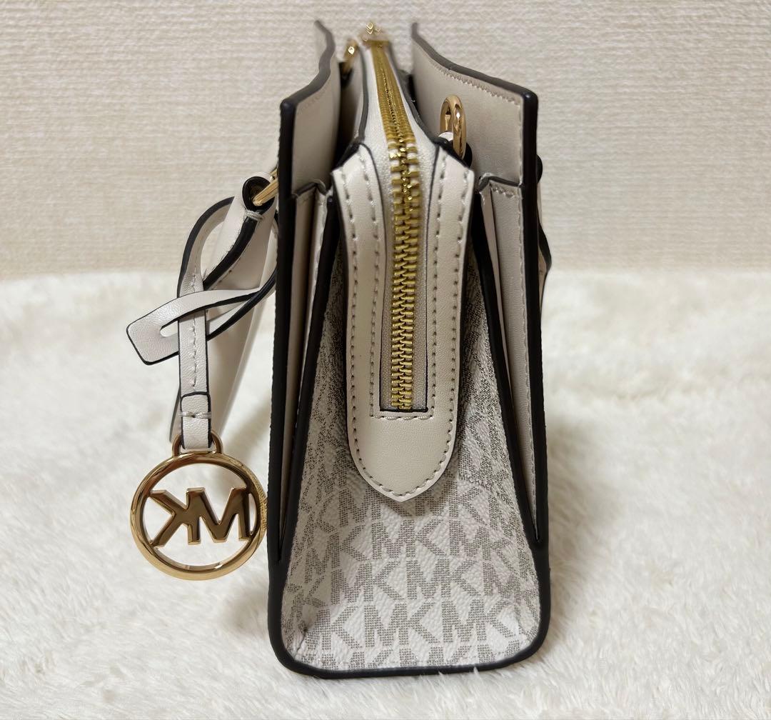 MICHAEL KORS SHEILA センタージップ サッチェル スモール