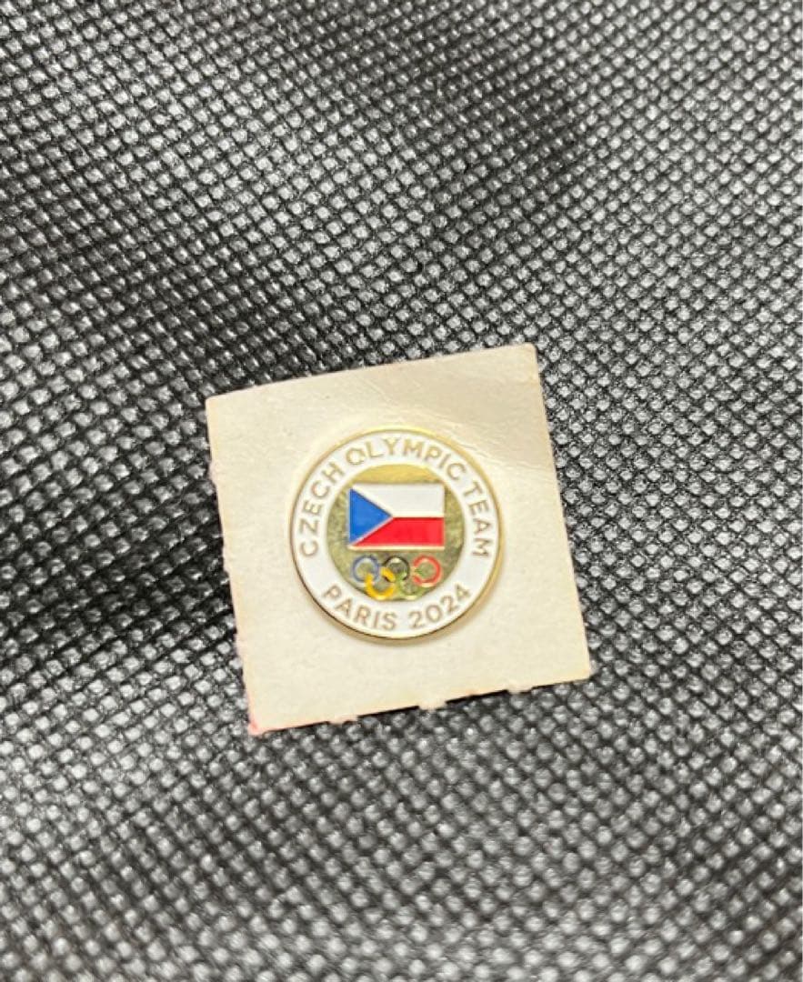 2024 パリオリンピック　チェコ　ピンバッチ