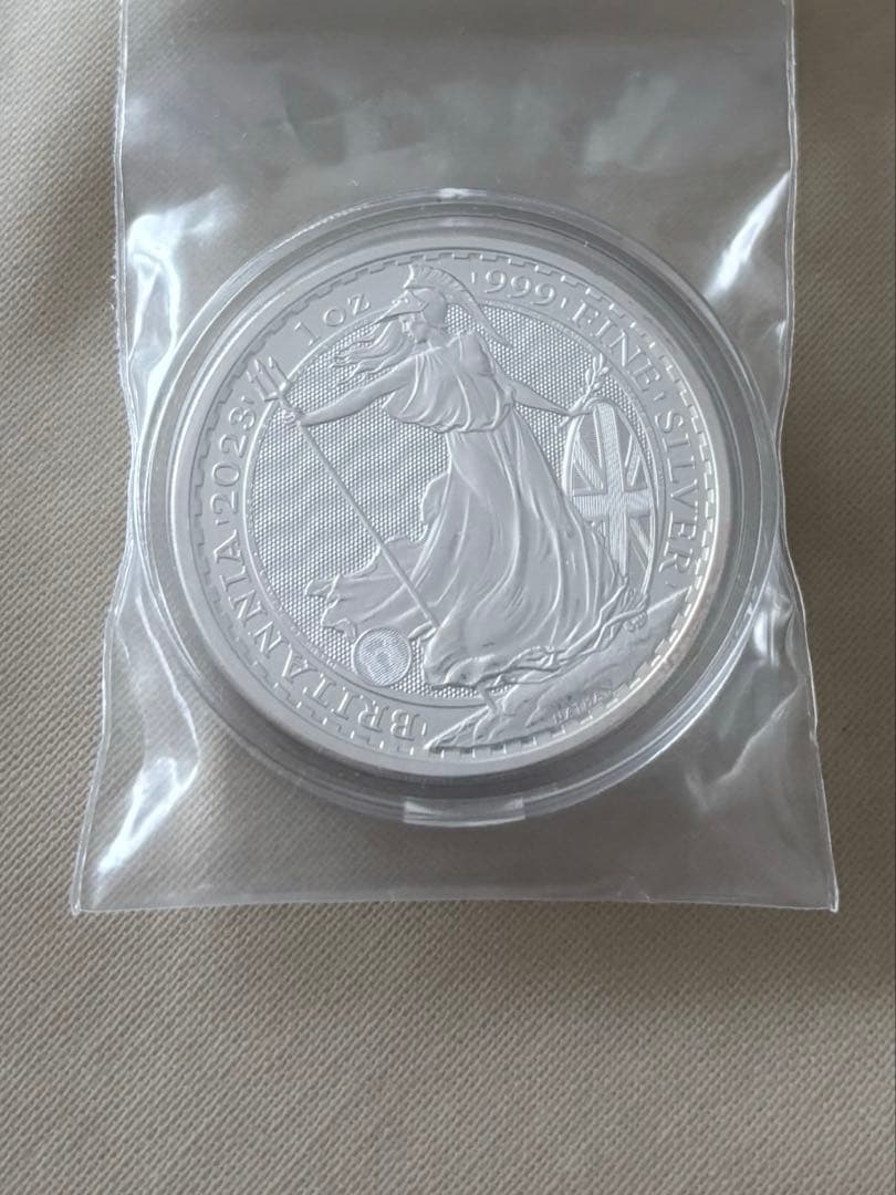 イギリス 2023 エリザベス2世 ブリタニア 2ポンド 1オンス 銀貨【1枚】