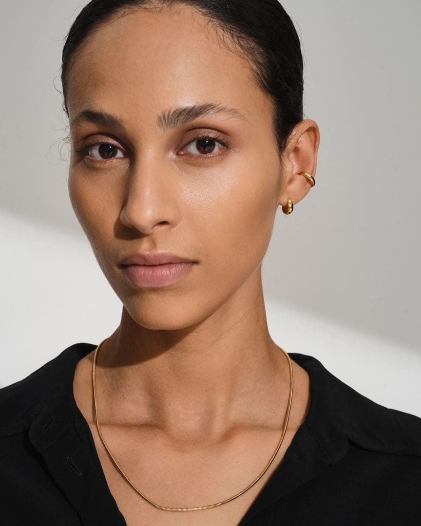 TOM WOOD Ice Huggie フープピアス