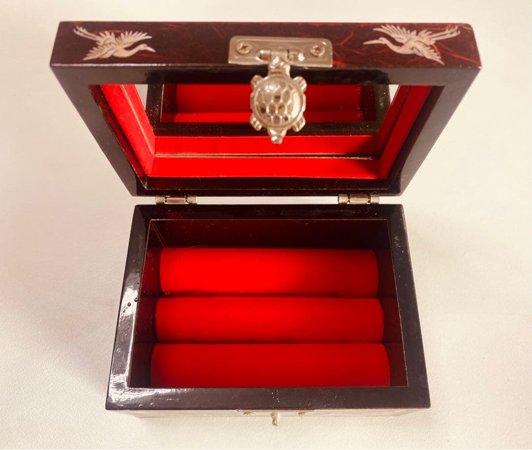 貝殻細工 韓国の伝統ゴージャスなジュエリーボックス　宝石箱　鏡付き