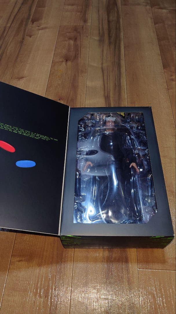 ホットトイズ　マトリックス ネオ フィギュア 　hottoys Neo