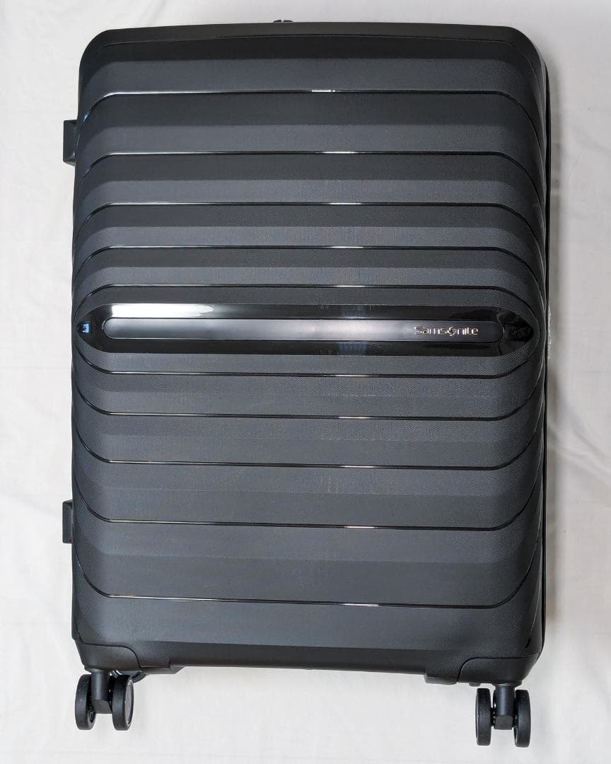 【未使用アウトレット】サムソナイト オクトライトネオ Mサイズ 拡張 即日発送可